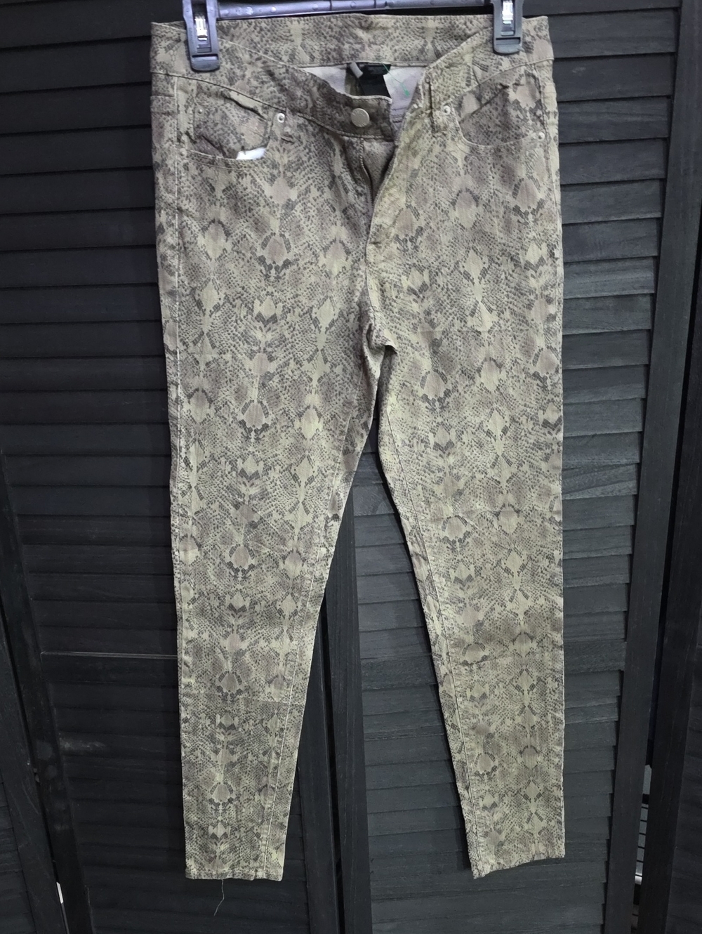 Bisou Bisou Snake-Print Skinny Jeans in Taupe